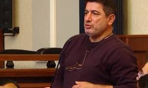 ვეფხია კასრაძე მოწმე გამომძიებელს ვიდეომასალაზე – რატომ არ დანიშნეთ ხმის ექსპერტიზა, რატომ ვზივარ ციხეში?