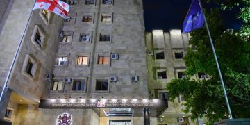 პოლიციელი მოქალაქის კუთვნილ 1200 ლარად ღირებულ ოქროს ნივთს – განცხადება