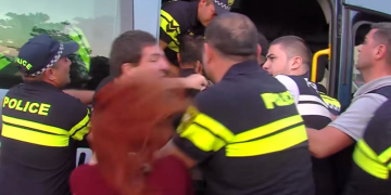 თვალჭრელიძის ქუჩაზე, სადაც გამოსახლება გრძელდება, კიდევ ერთი პირი დააკავეს