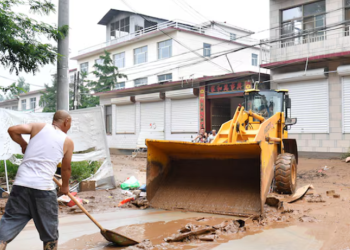 ძლიერი წვიმა პეკინსა და მიმდებარე პროვინციებში-არის მსხვერპლი