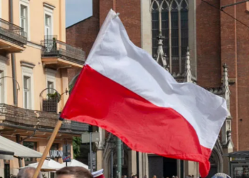 პოლონეთი თავის მოქალაქეებს რუსეთის დატოვებისკენ მოუწოდებს