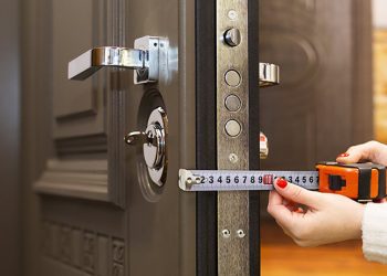 რკინის კარის შერჩევის 5 მთავარი კრიტერიუმი – ის, რაც ხშირად კარის გაყიდვების მენეჯერმაც კი არ იცის