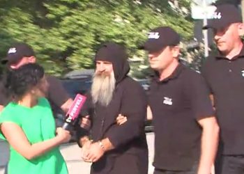 გახარებული ხართ? – ლუკა კურტანიძე ბათუმის სასამართლოში მიიყვანეს