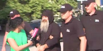 გახარებული ხართ? – ლუკა კურტანიძე ბათუმის სასამართლოში მიიყვანეს