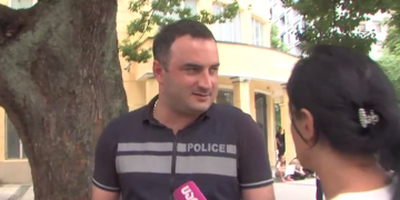 “ამ ქალაქში სიმშვიდეო” – პოლიციელი, რომელმაც იცის, რომ ქალაქში კრიმინალური დაჯგუფება დათარეშობს და მათ დასაჭერად “მუშაობს”