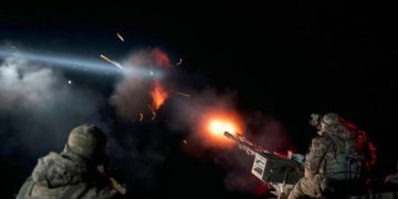 რუსეთმა კიევზე მასირებული იერიში მიიტანა, დაშავებულია, სულ მცირე, 21 ადამიანი