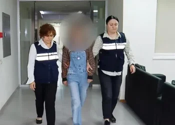 თბილისში არასრულწლოვანი მიტოვებულ შენობაში მოტყუებით წაიყვანეს, მასზე იძალადეს და ღირსების შემლახველი ვიდეოები გადაუღეს – დაკავებულია 9 პირი