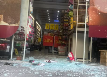 თბილისში, ერთ ღამეში, ერთ ქუჩაზე 2 მაღაზია გატეხეს – რას წერს ეკა ხერხეულიძე