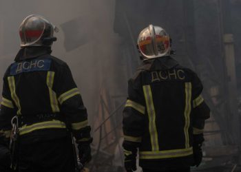 რუსეთმა კრამატორსკს მართვადი საჰაერო ბომბებით შეუტია, დაიღუპა 10 წლის ბიჭი, დაშავდა 5 ადამიანი