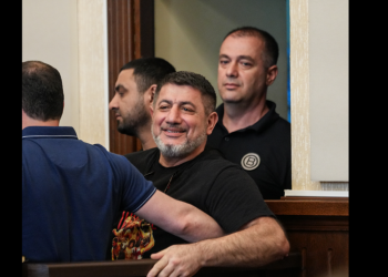 “4 წევრი ვართ პარტია “ლელოდან” დაკავებული და ჩვენ ვართ ქვეყნის მოღალატეები? ჩემს ღირსებას ვინც შეეხება, იმას აუცილებლად მოვთხოვ” – ვეფხვია კასრაძე