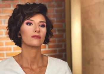 “კოცნიდნენ ტუჩებში, შემდეგ ქონიან კეფაში, ჭიქებით ცურავდნენ აუზში, ეტორღალებოდნენ რუსებს. ქოცობა არის უბედურება, გოიმობა და სიქაჯე” – ვიკა ბუკია