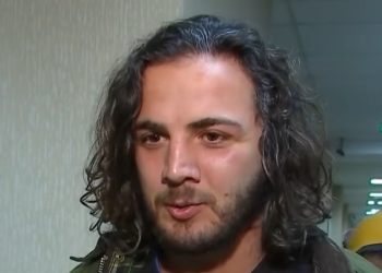 “მგონი, დაგვიწესეს ვიზები, გილოცავთ” – ზურა დათუნაშვილი წერს, რომ უცხოეთში სასაზღვრო სისტემა უკვე ვიზას სთხოვს