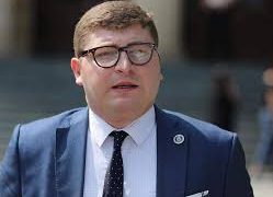 ,, ბატონო შმაგი… დაგტოვეს პირში წყალგამოვლებული?”