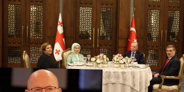 ,, ბატონ მიხეილ ყაველაშვილს სახალხო მანდატი ამიტომაც მივანდეთ 300 ხმოსნის მიერ” – გია აბაშიძე