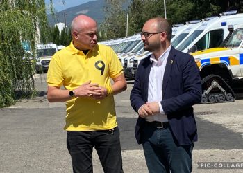 ,,29 მილიონი გადაიხადეს სასწრაფოს მანქანებში, რომელიც აქ უქმად დგას და ჟანგდება” – ,,ძლიერი საქართველო” “ოცნების” სავარაუდო კორუფციაზე