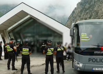 სასაზღვრო პუნქტ „დარიალთან“ მყოფი უკრაინის 65 მოქალაქე სამშობლოში დაბრუნდა