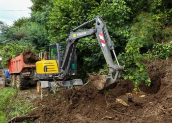 მეწყრის გამო 15 ოჯახი ევაკუირებულია, რამდენიმე სოფელი წყლისა და ელექტროენერგიის გარეშეა დარჩენილი – ხელვაჩაურის მერია