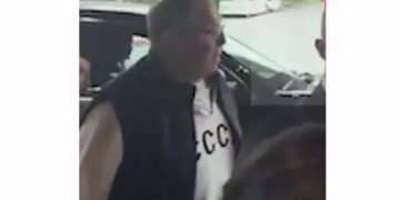ლავროვის მაისურზე წარწერა – СССР