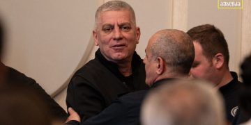 “ეს ციხე არ არის, წამებაა. შეიძლება ექიმი ერთი თვე არ იყოს ციხეში? 36 კვ.მ.–ში 6 კაცი, ტარაკნები დარბიან, 40 გრადუსი სიცხეა…” – ვასილ კაძელაშვილი
