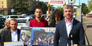 6 თვის წინ 160 ავტობუსი ჰყავდა თბილისს ჩამოყვანილი, რომლის შესყიდვაც 2023 წელს მოხდა, კალაძემ ისინი შეინახა, რათა წინასაარჩევნოდ პიარისთვის გამოეყენებინა – კალაძე მხოლოდ კორუფციით და პიარითაა დაკავებული – ირაკლი კუპრაძე