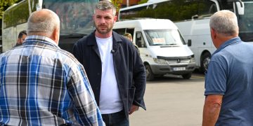 თბილისის მერობის კანდიდატი ირაკლი კუპრაძე ტრანსპორტის მძღოლებს შეხვდა