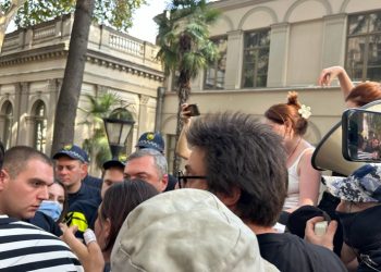 რუსთაველის გამზირზე მიმდინარე აქციაზე დაკავებულია 16 პირი – შსს