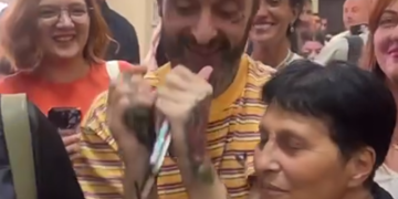 რას ამბობს სასამართლო დარბაზიდან განთავისუფლებული ნიკა კაცია?