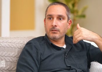 ,, ვიღაცამ თქვენი პენსია, თქვენი ხელფასი, თქვენი გზის რემონტის ფული, თქვენი თავდაცვის გაძლიერების ფული, თქვენი შვილების განათლების ფული აიღო და ჯიბეში ჩაიდო” – ლევან ღამბაშიძე