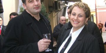 ,, ამაზრზენები ხართ ის ადამიანები, რომლებიც გიორგი კანდელაკის გაცნობას მთხოვდით, ფეხებში უვარდებოდით და მის გაშლილ სუფრებზე ჭამდით და სვამდით” – ლალი მოროშკინა