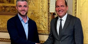 ფილიპ კლოზი: “მინდა გამოვუცხადო ჩემი სრული მხარდაჭერა თბილისის მერობის კანდიდატს, ირაკლი კუპრაძეს”