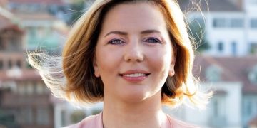 ,, ჰოდა, რა ხდება? ბუდეა?” – ანა დოლიძე