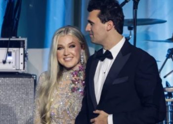 ჩარლი კირკის თანამდებობაზე მისი მეუღლე დაინიშნა