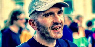 „ქოცებო!!! 4 ოქტომბერს გამოდით რუსთაველზე და მშვიდობიანად დაიმხეთ თავი, თორემ ყველას დაგიჭერენ“ – გოგა ხაჩიძე