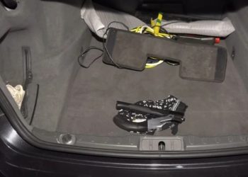 პოლიციამ თბილისში უკანონო ცეცხლსასროლი იარაღი და საბრძოლო მასალა ამოიღო