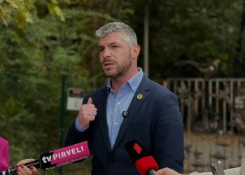 „რუსულმა „ოცნებამ“ ფონიჭალაში არაბებს ვატიკანზე 12-ჯერ დიდი ტერიტორია გადასცა“ – ირაკლი კუპრაძე