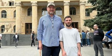 „როცა აქ იჭერენ, გალში დედამისს ადგება ე.წ ‘აფხაზური მილიცია’ და ურჩევს დაელაპარაკოს შვილს, რომ შეეშვას თბილისში პოლიტიკურ აქტივობას“ – რას იხსენებს ზურა ჯაფარიძე გელა ხასაიაზე?