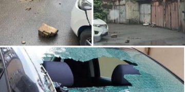 ცინცაძის ქუჩაზე, მიწის ფერდობი ჩამოიშალა და მანქანებს დაეცა