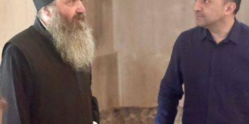 მეუფე იაკობი ირაკლი ღარიბაშვილთან გადაღებულ ფოტოებს აქვეყნებს