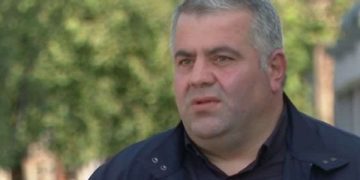 საბავშვო ბაღების რეაბილიტაციისთვის გამოყოფილი თანხის თაღლითურად მითვისების ბრალდებით რეგიონული განვითარების და ინფრასტრუქტურის მინისტრის ყოფილი მოადგილე კობა გაბუნია დააკავეს