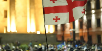 გამთენიისას პოლიციამ სულ მცირე ხუთი აქტივისტი დააკავა