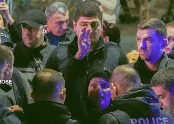 “ამ პოლიციელებს სახლში თბილი საჭმელი დაახვედრეს, მაგრამ მაგიდაზე არ იდგა ჭიქა ღვინო…” – გოჩა მირცხულავა