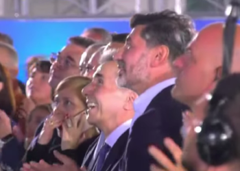 „გილოცავთ, კიდევ ერთხელ გილოცავთ“ – ივანიშვილი „ქართული ოცნების“ ოფისში