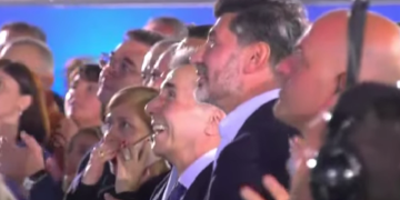 „გილოცავთ, კიდევ ერთხელ გილოცავთ“ – ივანიშვილი „ქართული ოცნების“ ოფისში