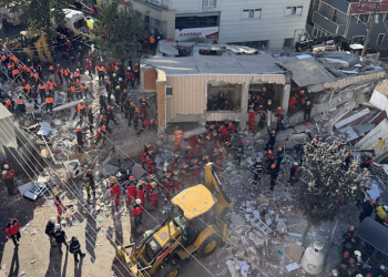 თურქეთში საცხოვრებელი კორპუსი ჩამოინგრა – არის მსხვერპლი