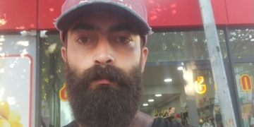 კაცს, რომელმაც პოლიციელი ყელის არეში დაჭრა, სასამართლომ პატიმრობა შეუფარდა