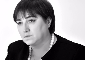 “რაც მეტად რეპრესიული ხდება სისტემა, მით მეტ ადამიანს უჩნდება საჯარო სიმამაცის იმპულსი” – ია ანთაძე