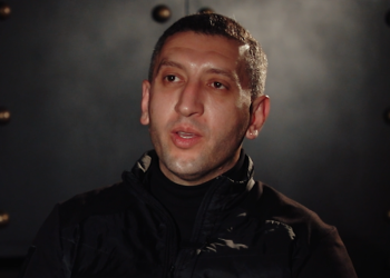 გდდ-ს ყოფილი მაღალჩინოსანი ბრალს არ აღიარებს