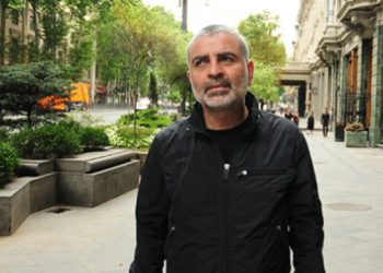 კლანური დაპირისპირება „ოცნებაში“… დაშინება, შანტაჟი, მოსყიდვა – რას გვიყვება კახა მიქაია?