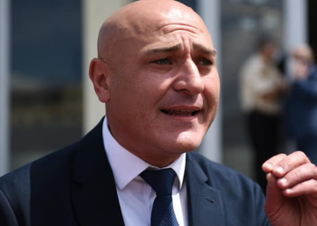 შენ შეგიძლია ცოლს 150 000 დოლარი აჩუქო? – მოსამართლეს შეუძლია – “მინდა ვაჩუქებ, მინდა – არა”