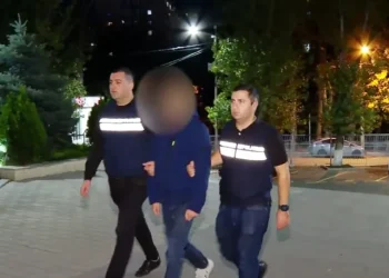 დაკავებულია 5 არასრულწლოვანი, რომლებიც ტაქსის მძღოლს თავს დაესხნენ და თანხა წაართვეს – შსს